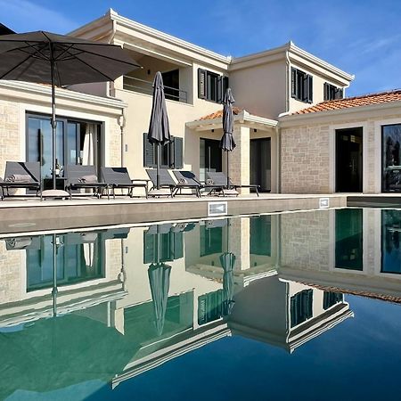 Villa Maslinik Kaštelir Екстериор снимка