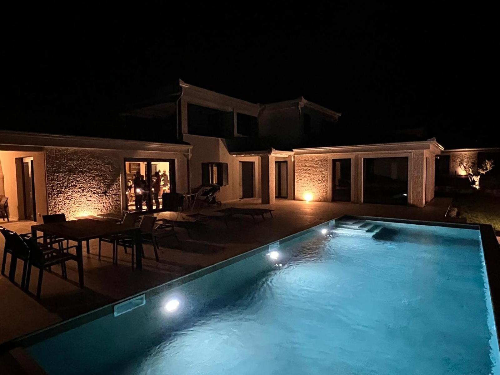 Villa Maslinik Kaštelir Екстериор снимка